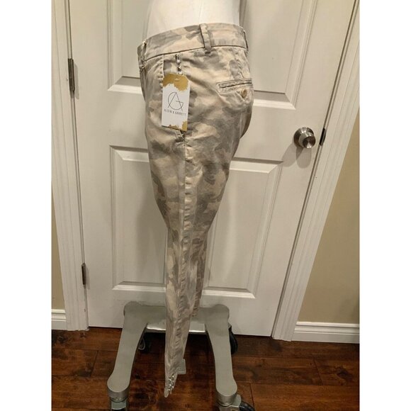 Mason’s Forte Dei Marmi Jaqueline Curvie Tan Camo Studded Pants, Size 42 (Italy) - Picture 4 of 10